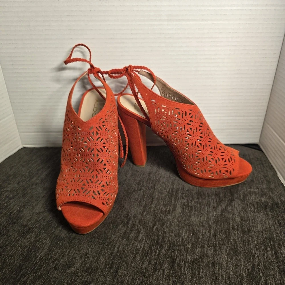 ALDO Laser-Cut Open Toe Heels Shoes Red Womens Size 8